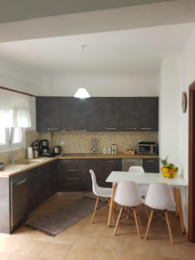 Apartamenty rodzinne Kamena Vourla Buitenkant foto