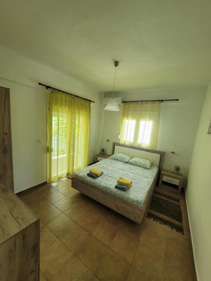 Apartamenty rodzinne Kamena Vourla Buitenkant foto